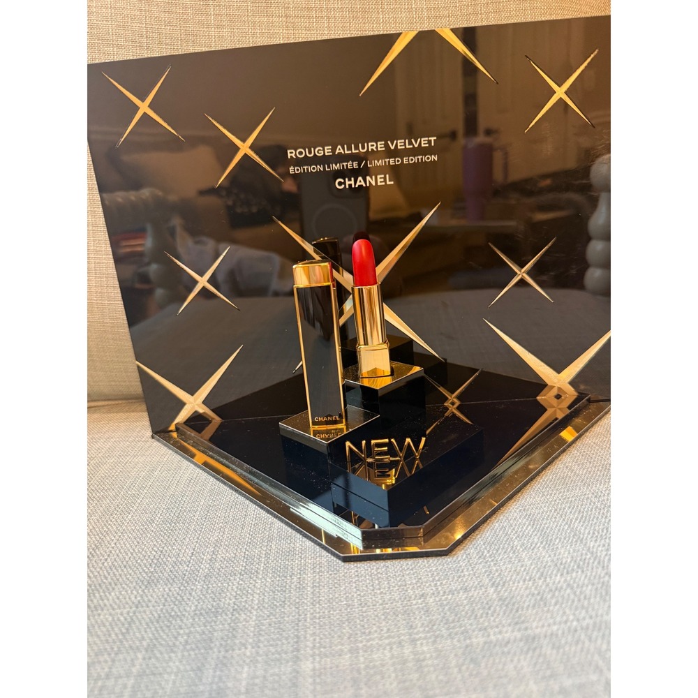 Chanel Rouge Allure Velvet Limited Edition Acrylic Vanity Store Display Rare